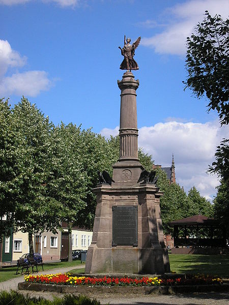 File:Kriegerdenkmal Heiligenstadt.JPG