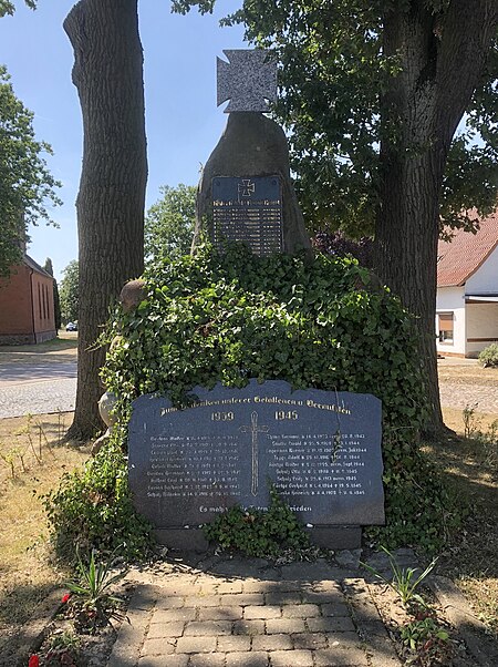 Kriegerdenkmal in Poppau