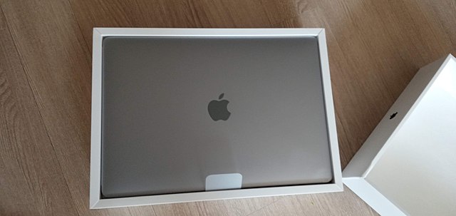 MacBook Wikipedia