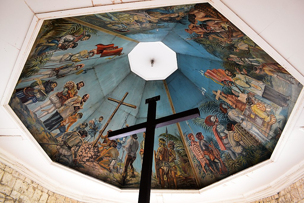 File:Magellan's Cross - Cebu.jpg - Wikimedia Commons