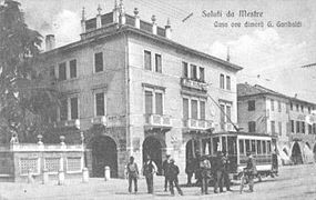 Mestre, tranvía frente a la "casa de Garibaldi"