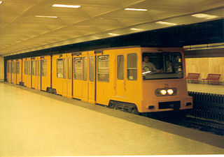 <span class="mw-page-title-main">Mexikói út metro station</span> Budapest metro station