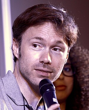 Michael Sinterniklaas: French voice actor