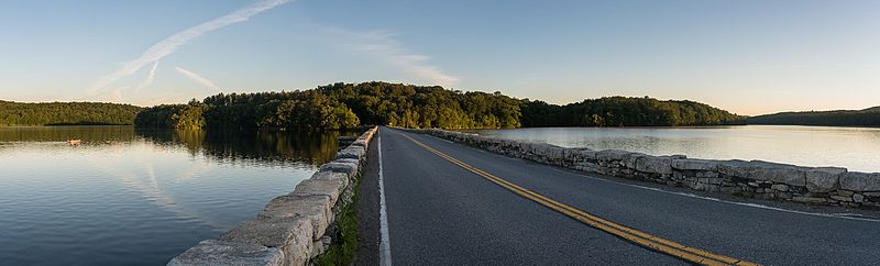 File:NY 301 causeway panorama.jpg