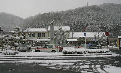 Niimi Station, 2007 Niimi ekisya.jpg