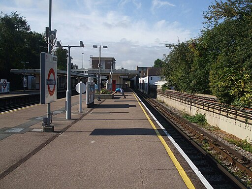 Northfields station platform 4 look west