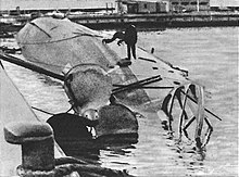 Wicher's wreck in harbour ORP Wicher wrak rufa.jpg