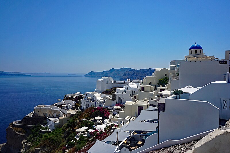 File:Oia Santorini 06 2017 3463.jpg