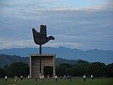 Open Hand monument, Chandigarh.jpg