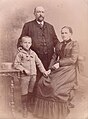 Otto Luyken with his parents ca. 1890