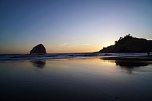 Sunset in Pacific City, Oregon Pacific City, Oregon.jpg