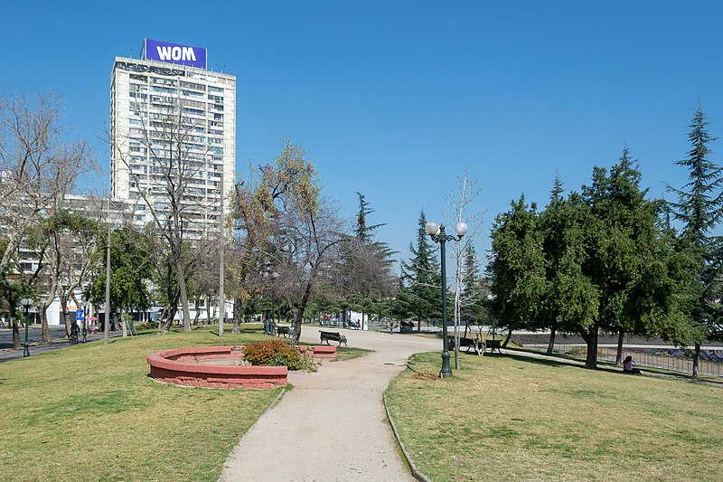 File:Parque Uruguay, Providencia, Santiago 20210905 33.jpg