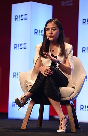 Prilly Latuconsina: Kehidupan awal dan pendidikan, Perjalanan karier, Peran akting