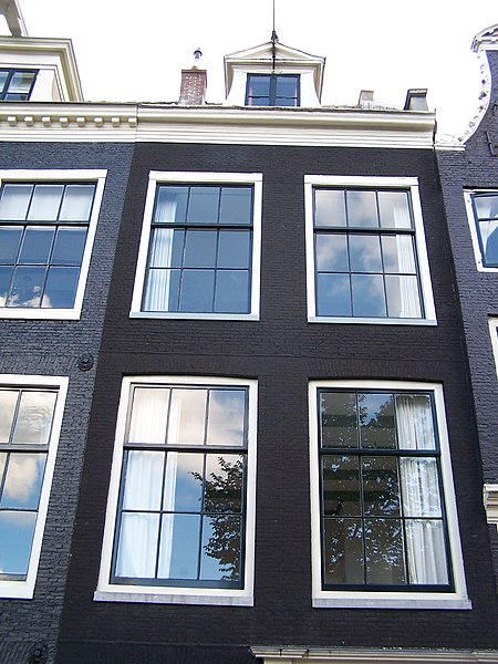 File:Prinsengracht 586 top.JPG