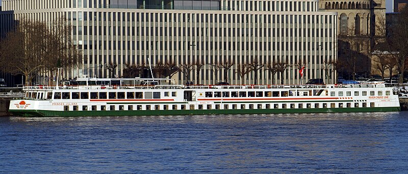 File:Prinses Juliana (ship, 1976) 001.jpg