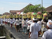 Procession (6336844603).jpg