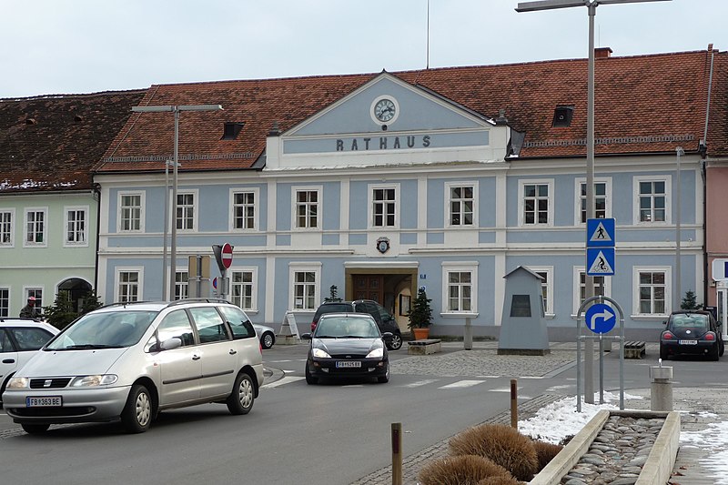 File:Rathaus Feldbach.jpg