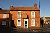 Batu bata merah ke-19 abad ke rumah di Sleaford, Lincolnshire.jpg