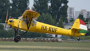 Рубик R-18c Каня HA-RUF.jpg