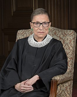Ruth Bader Ginsburg yn 2016.