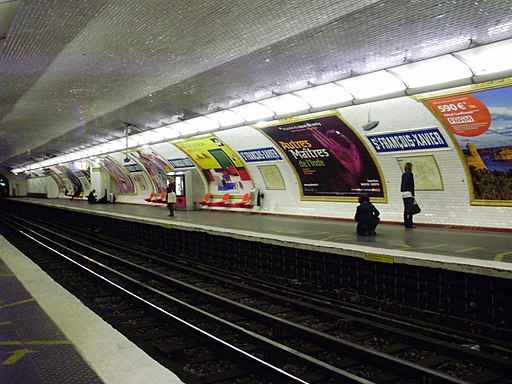 Saint-Franois-Xavier metro quai 02