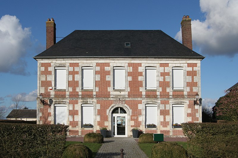 File:Saint-Jean-de-Folleville - mairie.JPG