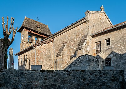 Les puissants contreforts du cœur roman.