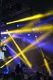Senidah live während des Sneakerville Festivals in Belgrad im Oktober 2019.