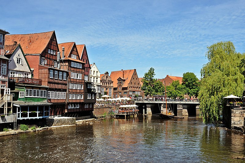 File:Skillshare, Alter Hafen Lüneburg.jpg