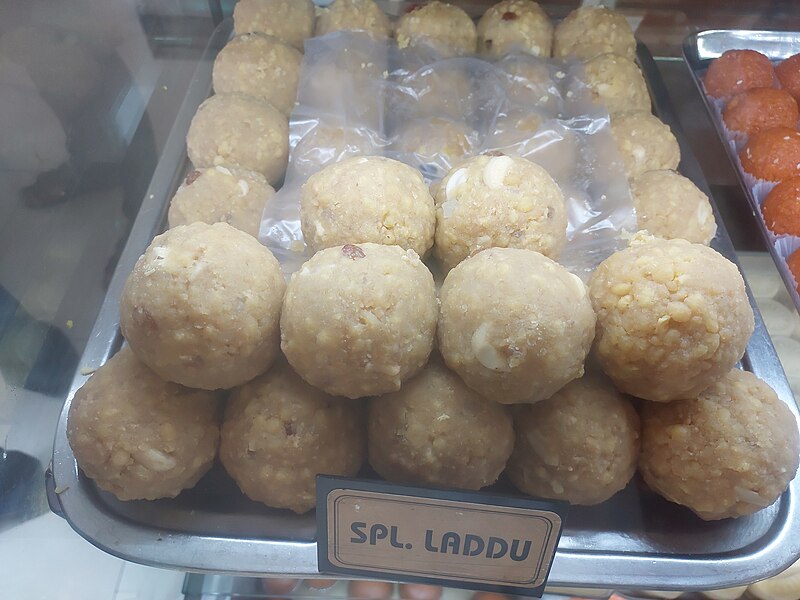 File:Special laddu.jpg