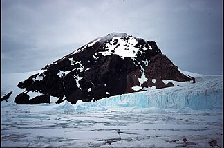 View from Gaul Cove to the face of Spincloud Heights (right: mouth of Shoesmith Glacier)