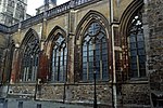 Gotische vensters vanaf Het Vagevuur