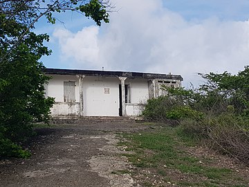 Bâtiment principal désaffecté de la station.