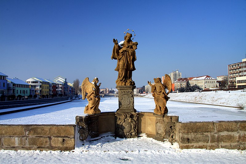 File:Statue of John of Nepomuk with angels on Písek Stone Bridge in winter 2011-2012 (1).JPG