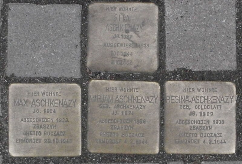 File:Stolpersteine Sternstraße 29 in Hamburg-Sternschanze.JPG