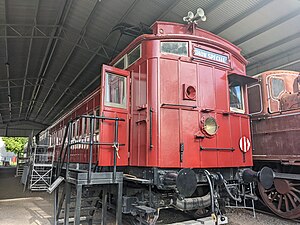 Swingdoor 8M Newport Railway Museum 25-09-2022.jpg