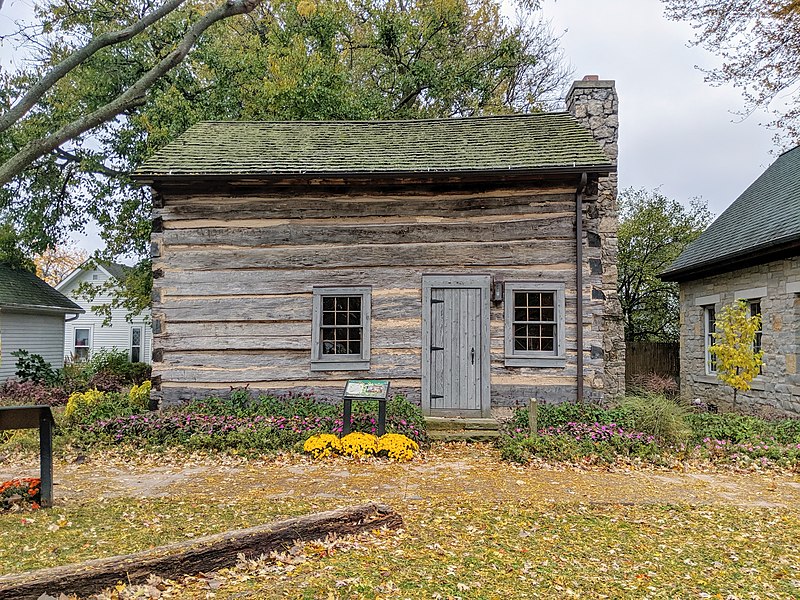 File:Sylvania Historical Village - Original Log Cabin.jpg