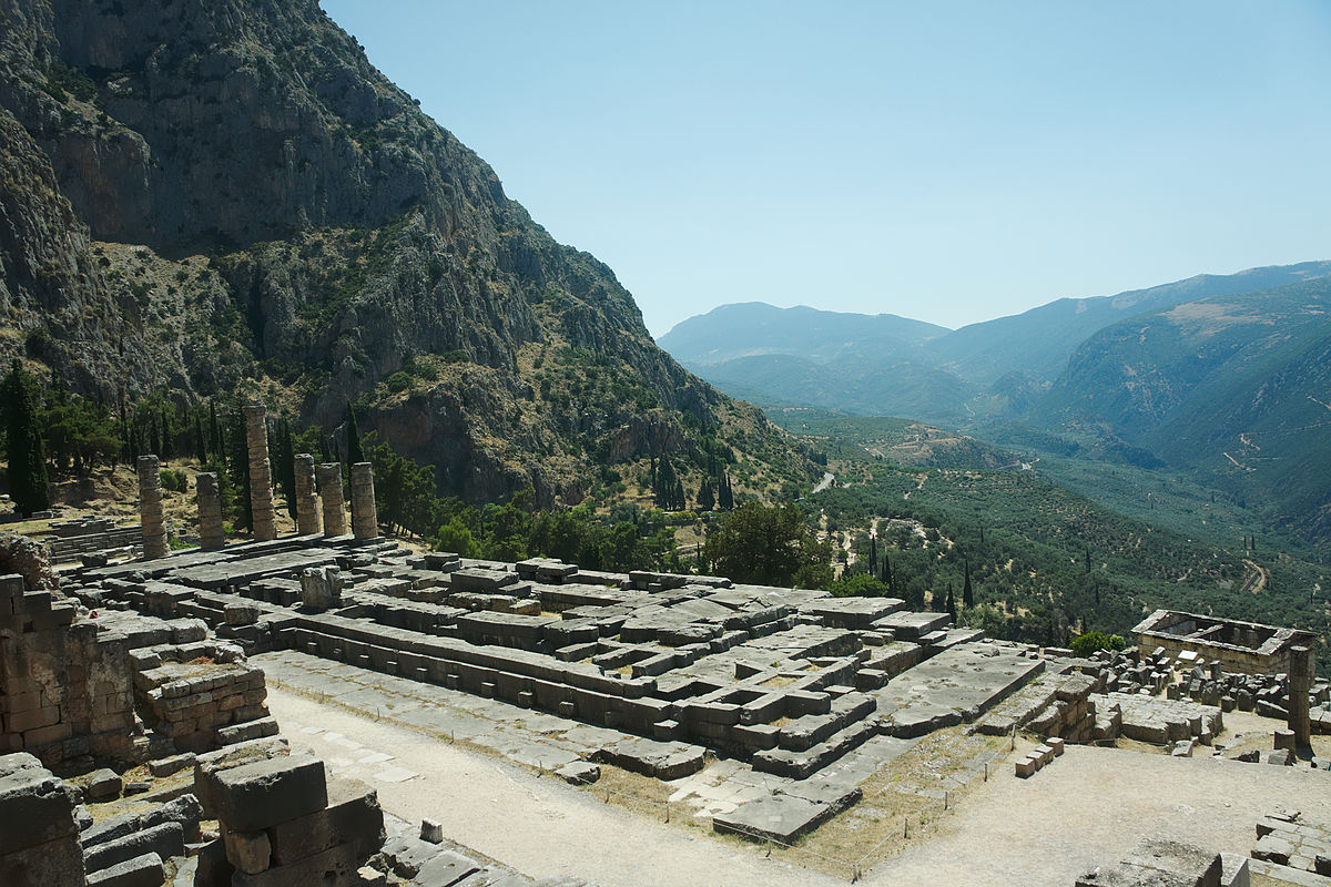 Αρχείο:Temple d'Apollon Delphes.jpg - Βικιπαίδεια