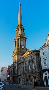 The Town Hall on New Bridge Street (geograph 6442696) (cropped).jpg