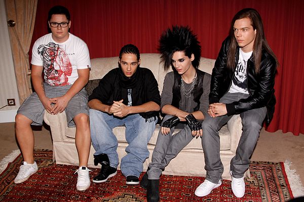 Tokio Hotel in 2009. L-R: Gustav Schäfer, Tom Kaulitz, Bill Kaulitz and Georg Listing