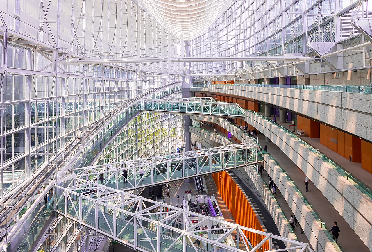 File Tokyo International Forum Glass Building 3 Jpg Wikimedia Commons