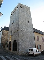 Tour de Grède au quartier Sainte-Croix.