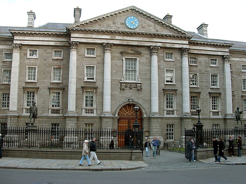 File:Trinity College, Dublin, Ireland (Front Arch).jpg