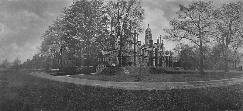 File:Trinity College, Queen Street West, Toronto, panoramic, 1909.jpg