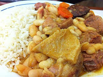 A typical dish of tripas a moda do Porto (tripes Porto style) also known as dobrada across Portugal. Tripas (8907365960).jpg