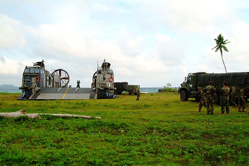 File:US Navy 060303-N-4772B-016 Marines assigned to the 31st Marine Service Support Group (MSSG) load equipment on a Landing Craft, Air Cushion (LCAC) on the island of Jolo, before heading out toward the amphibious dock landing ship.jpg