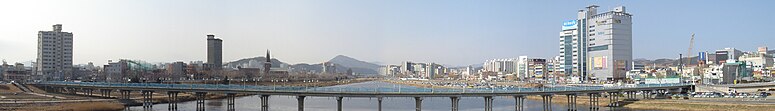 Ulsan: Urbo en Sud-Koreio