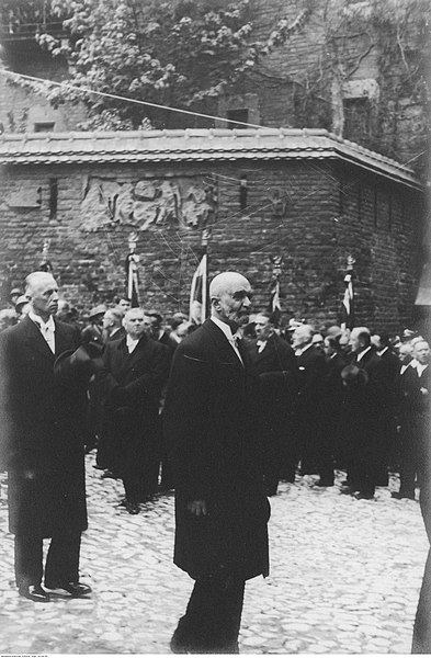 File:Uroczystości pogrzebowe Marszałka Józefa Piłsudskiego w Krakowie (22-24-30).jpg