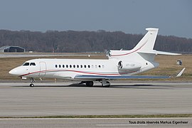 VP-CBY Dassault Falcon 7X FA7X - Wallon Global (16655467097).jpg