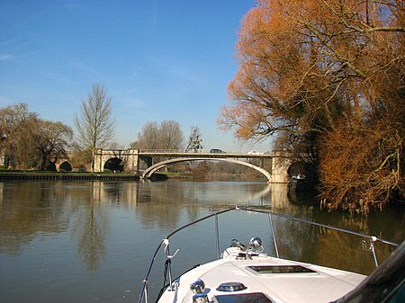 Victoria Bridge Datchet